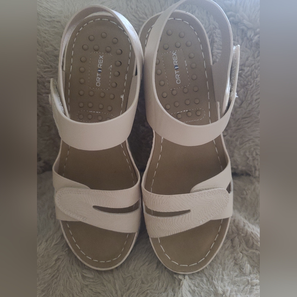 Massage Ortho + Rest Beige Women's Happier Sandals - Picture 4 of 11